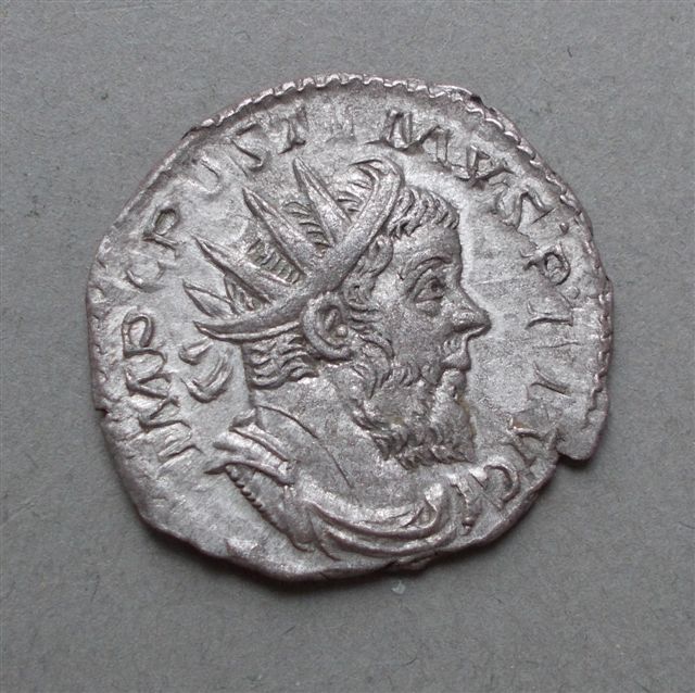 Postumus-Antoninianus-Trio